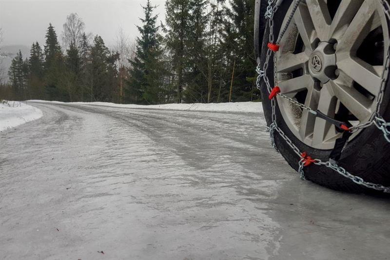 Video: how to install snow chains